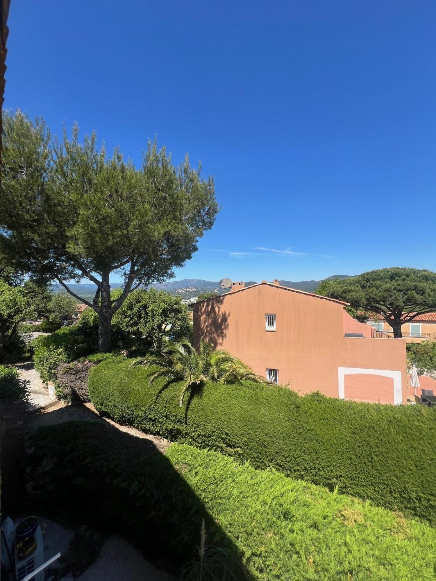 Appartement Vue Mer Golfe De Saint-Tropez Cogolin Luaran gambar